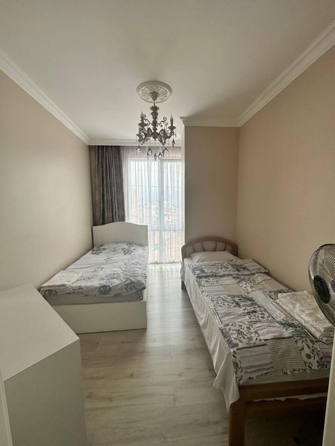 Apartment 7 Batumi Bagian luar foto
